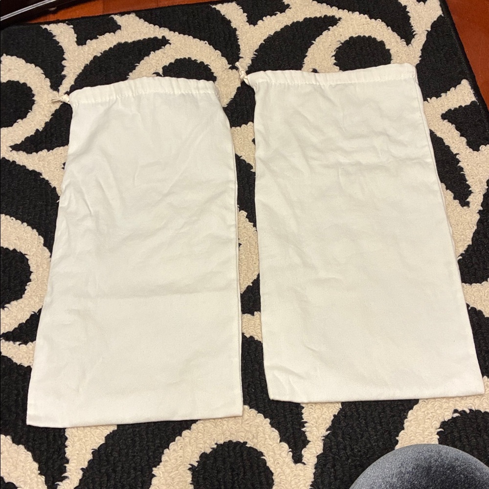 2 Ferragamo dust bags - Picture 5 of 7